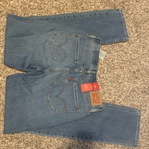 Women’s Levi 525 perfect waist straight jean sz 6